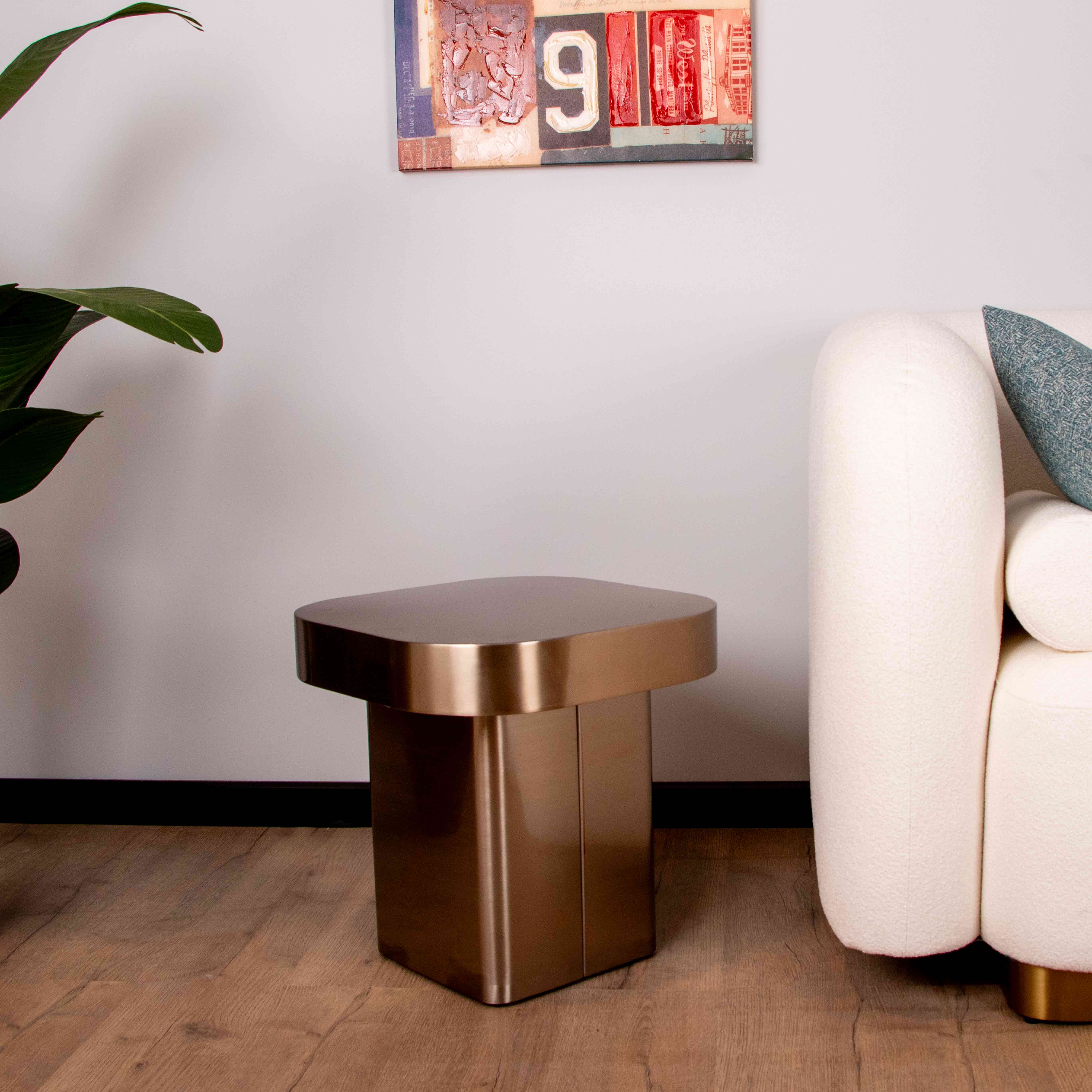CJ966A SIDE TABLE GOLD