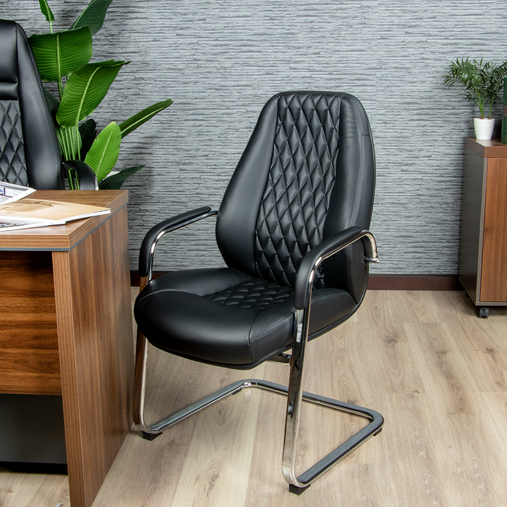 F385 VISITOR CHAIR BLACK