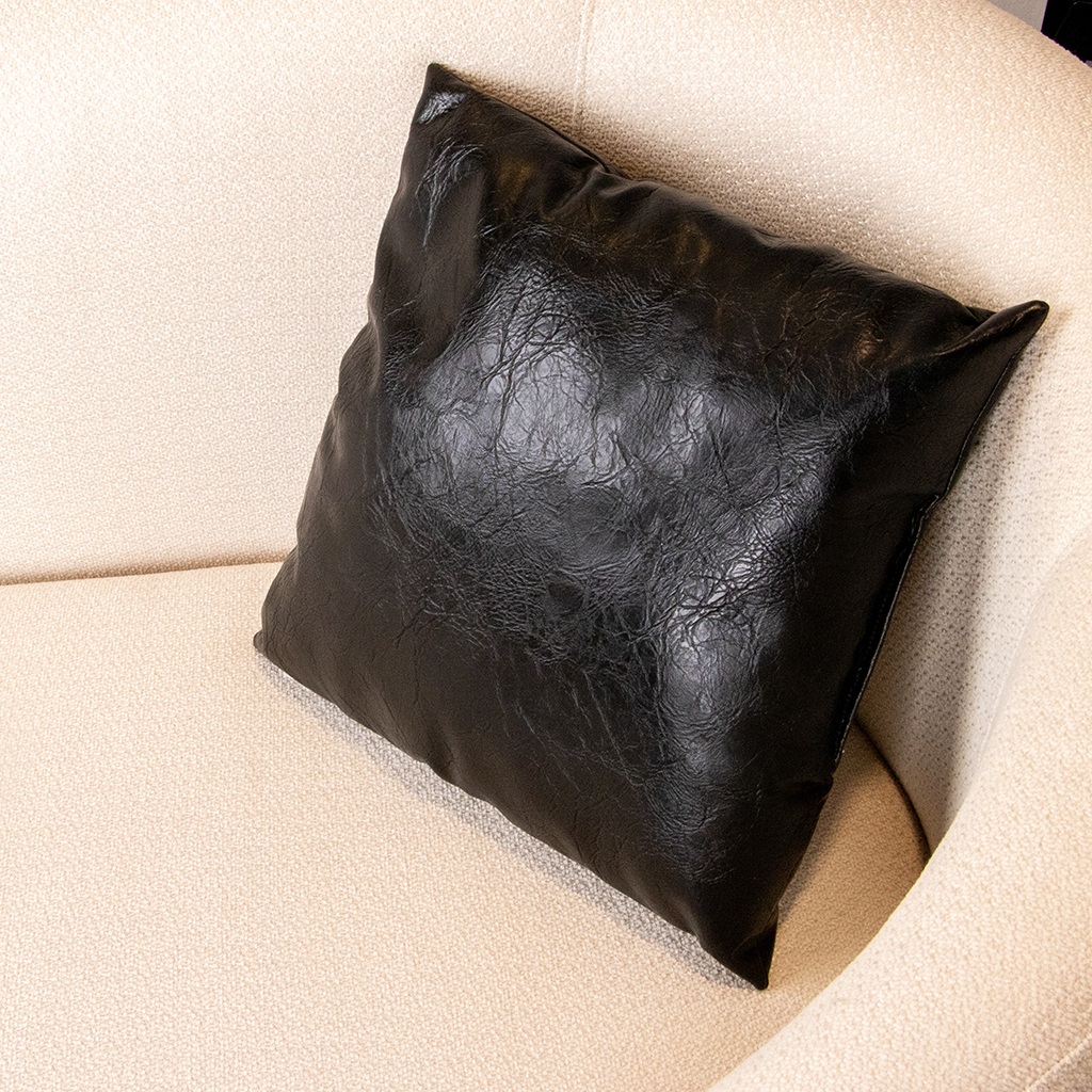 11/10033 THROW CUSHION ALESTA 726